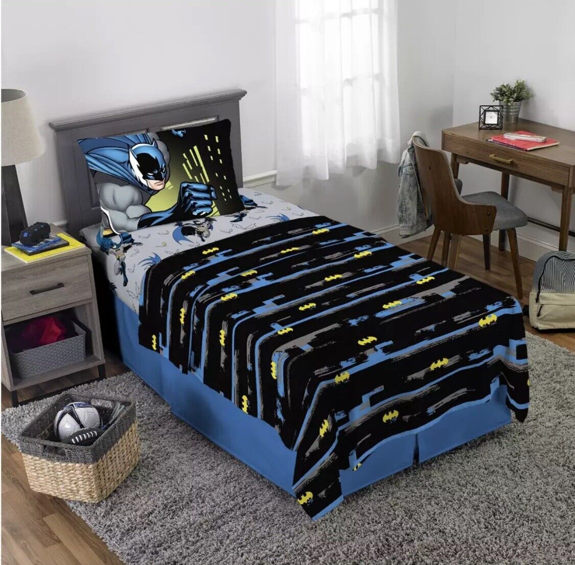 Batman Shadows 3 Piece Microfiber Twin Bedding Sheet Set & Pillowcase Kids